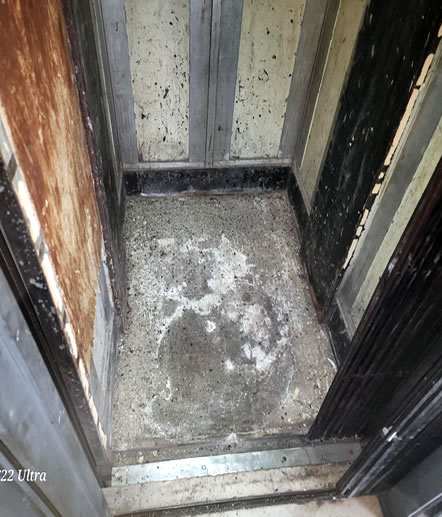 Piso de cabina antes de la restauración